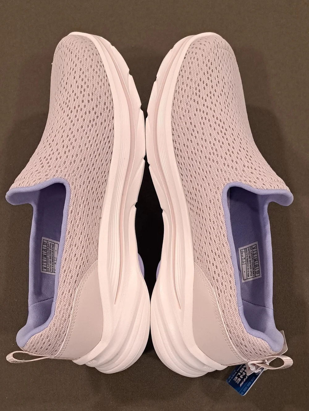 Skechers GO WALK 8 - Julietta - Color: Nutural - Size: Women 8